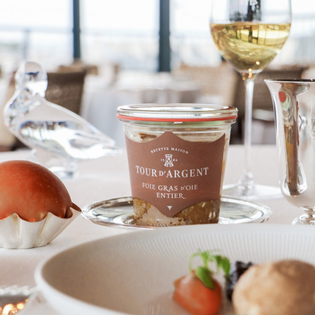 Signature Crus Set - Champagne & Pauillac, Collection Tour d'Argent