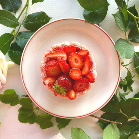 Pré-commande: Charlotte aux fraises individuelle du Boulanger de la Tour