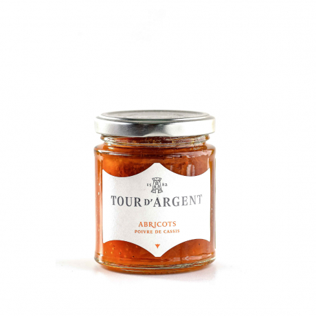 Apricot jam with blackcurrant pepper
